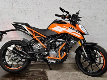 DUKE 125 KTM